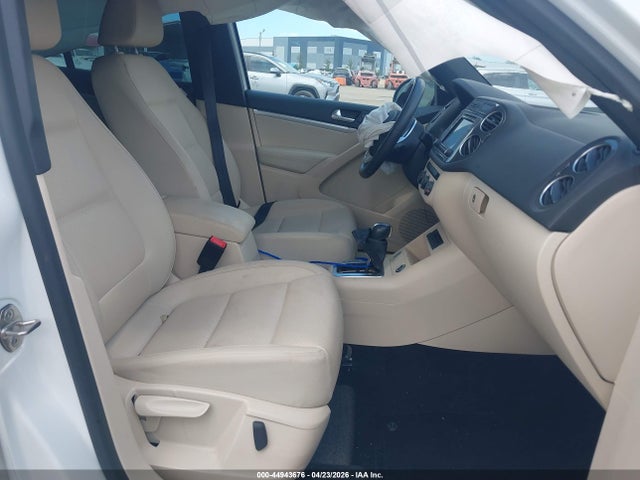 Aukcja sprzedaży 2016 Volkswagen Tiguan R-line, vin: WVGAV7AX3GW503261, numer aukcji: 44943676