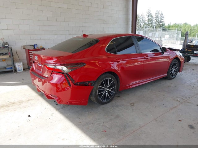 2021 Toyota Camry Se Hybrid მანქანა იყიდება აუქციონზე, vin: 4T1G31AK1MU023888, აუქციონის ნომერი: 44943698