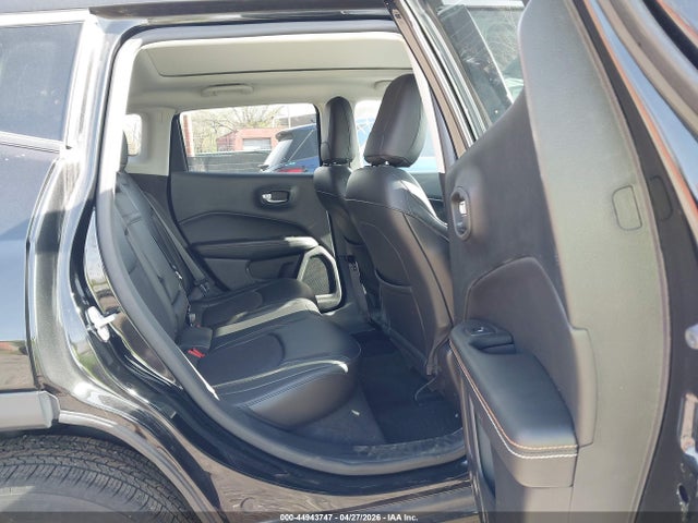 2018 Jeep Compass Latitude 4x4 მანქანა იყიდება აუქციონზე, vin: 3C4NJDBB5JT138842, აუქციონის ნომერი: 44943747
