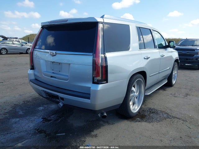 44943750 :رقم المزاد ، 1GYS3MKJ3FR534248 vin ، 2015 Cadillac Escalade Luxury مزاد بيع