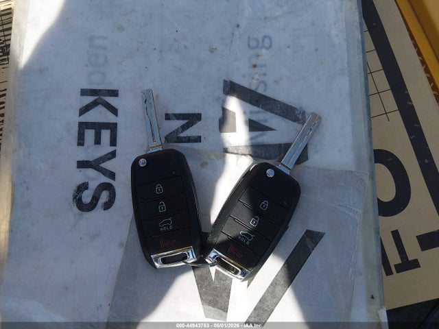 Продажа на аукционе авто 2015 Kia Soul +, vin: KNDJP3A54F7229552, номер лота: 44943753