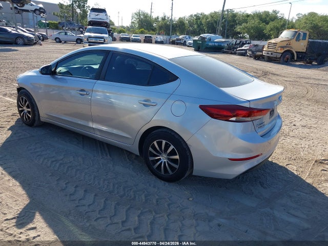 Продажа на аукционе авто 2018 Hyundai Elantra Se, vin: KMHD74LF1JU588906, номер лота: 44943770