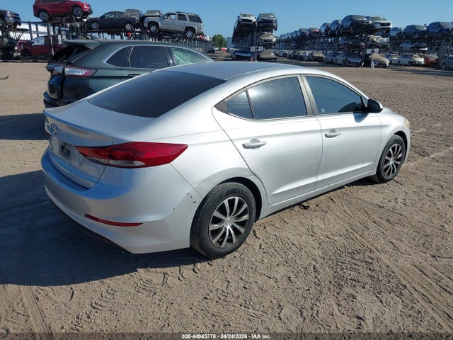 Продажа на аукционе авто 2018 Hyundai Elantra Se, vin: KMHD74LF1JU588906, номер лота: 44943770