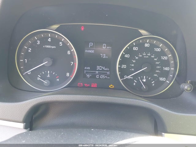 Продажа на аукционе авто 2018 Hyundai Elantra Se, vin: KMHD74LF1JU588906, номер лота: 44943770