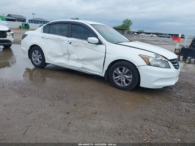 44943778 :رقم المزاد ، 1HGCP2F42CA105833 vin ، 2012 Honda Accord 2.4 Lx-p مزاد بيع