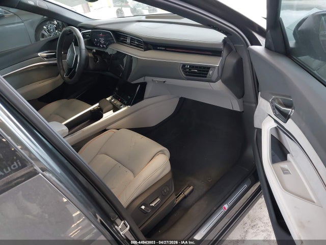 WA16AAGEXRB053170 Audi Q8 E-tron Prestige Quattro