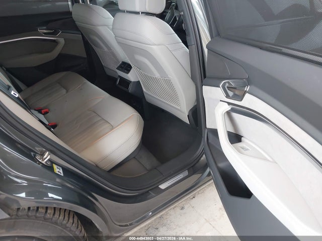 WA16AAGEXRB053170 Audi Q8 E-tron Prestige Quattro