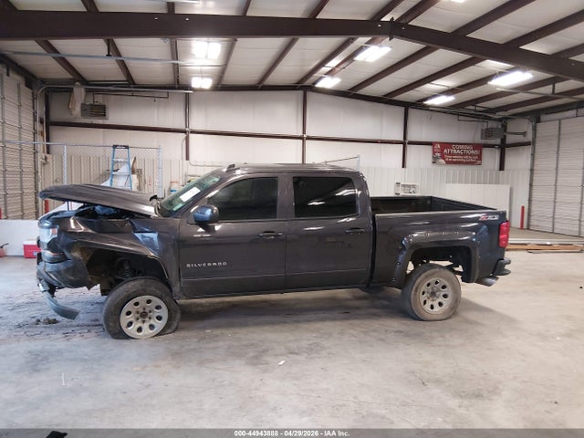 Продаж на аукціоні авто 2016 Chevrolet Silverado 1500 2lt, vin: 3GCUKREC0GG275652, номер лоту: 44943888
