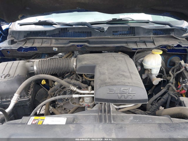 3C6JR6DG7KG504975 RAM 1500 Classic Tradesman 4x2 8&#039; Box