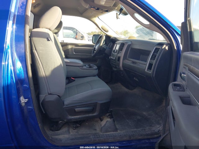 3C6JR6DG7KG504975 RAM 1500 Classic Tradesman 4x2 8&#039; Box