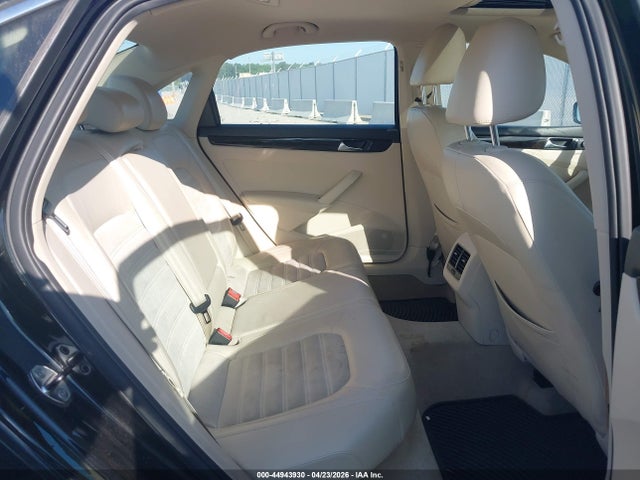 44943930 :رقم المزاد ، 1VWCT7A30EC026400 vin ، 2014 Volkswagen Passat 1.8t Sel Premium مزاد بيع
