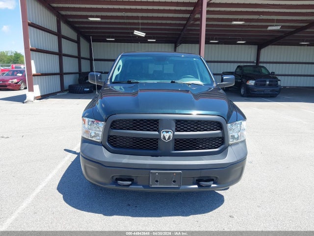 Продаж на аукціоні авто 2017 Ram 1500 Tradesman  4x4 6'4 Box, vin: 1C6RR7FG5HS837375, номер лоту: 44943948