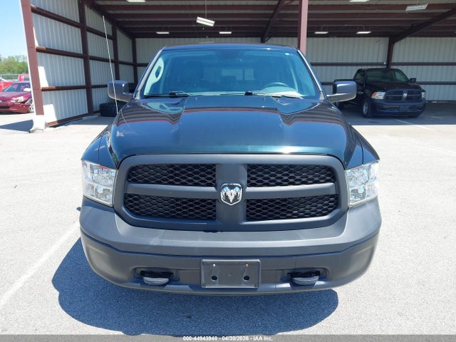 Продаж на аукціоні авто 2017 Ram 1500 Tradesman  4x4 6'4 Box, vin: 1C6RR7FG5HS837375, номер лоту: 44943948