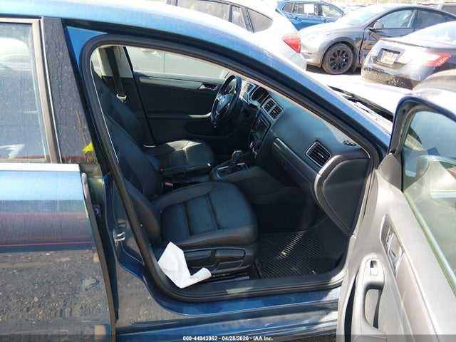 2015 Volkswagen Jetta 2.0l Tdi Se მანქანა იყიდება აუქციონზე, vin: 3VWLA7AJ0FM418684, აუქციონის ნომერი: 44943962