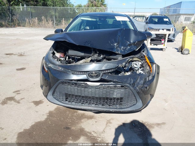 Продаж на аукціоні авто 2020 Toyota Corolla Le, vin: 5YFEPRAE4LP028586, номер лоту: 44943991