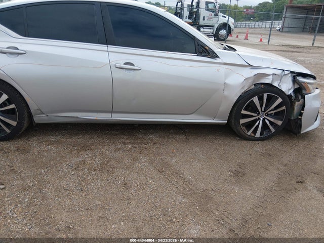 44944004 :رقم المزاد ، 1N4BL4CV3MN407128 vin ، 2021 Nissan Altima Sr Fwd مزاد بيع