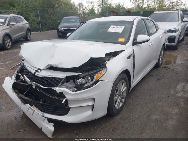 Продаж на аукціоні авто 2018 Kia Optima Lx, vin: KNAGT4L35J5205902, номер лоту: 44944007