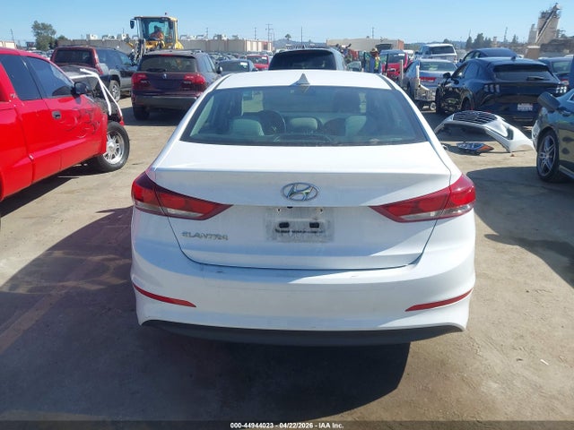 Hyundai ELANTRA SE 2017 5NPD84LF4HH022518 Image 17