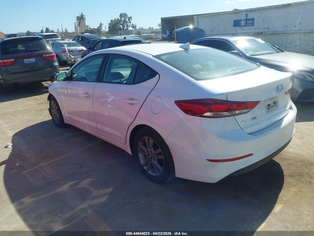 Hyundai ELANTRA SE 2017 5NPD84LF4HH022518 Image 3