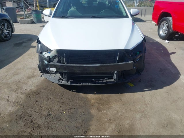 Hyundai ELANTRA SE 2017 5NPD84LF4HH022518 Image 6