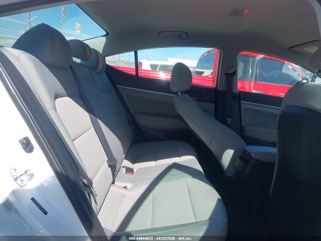 Hyundai ELANTRA SE 2017 5NPD84LF4HH022518 Image 8
