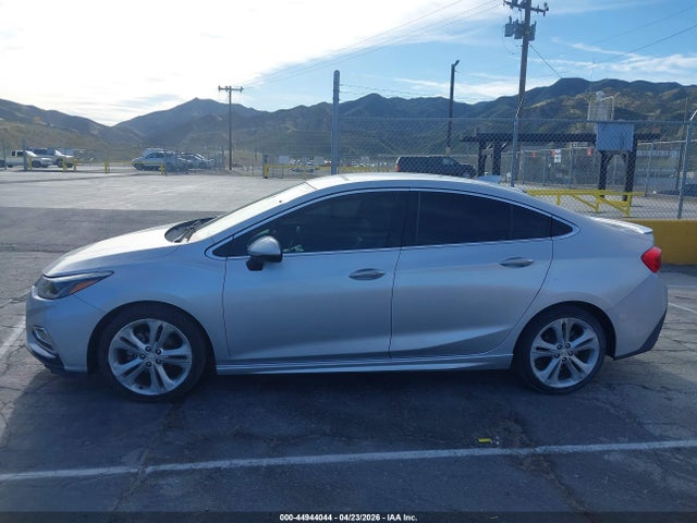 44944044 :رقم المزاد ، 1G1BF5SM2H7136131 vin ، 2017 Chevrolet Cruze Premier Auto مزاد بيع