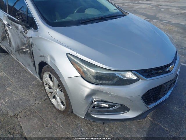 44944044 :رقم المزاد ، 1G1BF5SM2H7136131 vin ، 2017 Chevrolet Cruze Premier Auto مزاد بيع