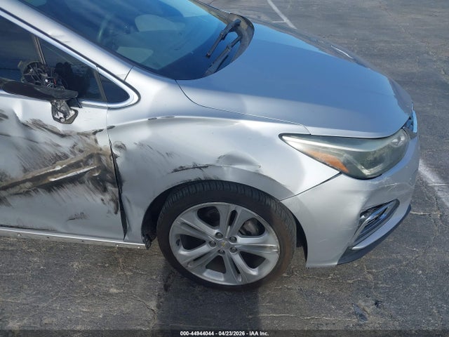 44944044 :رقم المزاد ، 1G1BF5SM2H7136131 vin ، 2017 Chevrolet Cruze Premier Auto مزاد بيع