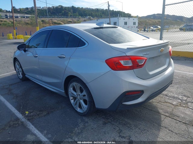 44944044 :رقم المزاد ، 1G1BF5SM2H7136131 vin ، 2017 Chevrolet Cruze Premier Auto مزاد بيع