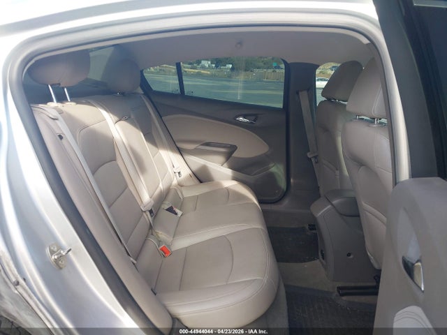 44944044 :رقم المزاد ، 1G1BF5SM2H7136131 vin ، 2017 Chevrolet Cruze Premier Auto مزاد بيع