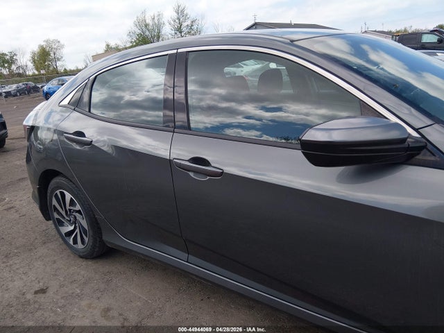 Aukcja sprzedaży 2017 Honda Civic Lx, vin: SHHFK7H23HU203737, numer aukcji: 44944069