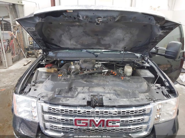 44944073 :رقم المزاد ، 1GT121E83DF161996 vin ، 2013 Gmc Sierra 2500hd Slt مزاد بيع