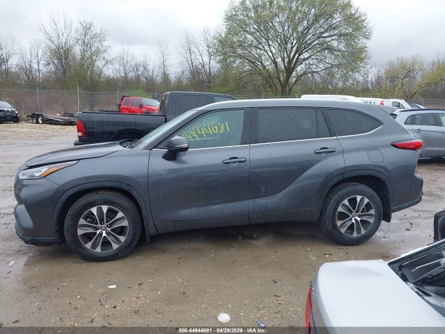 5TDGZRBH6LS509300 Toyota Highlander Xle
