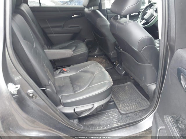 5TDGZRBH6LS509300 Toyota Highlander Xle
