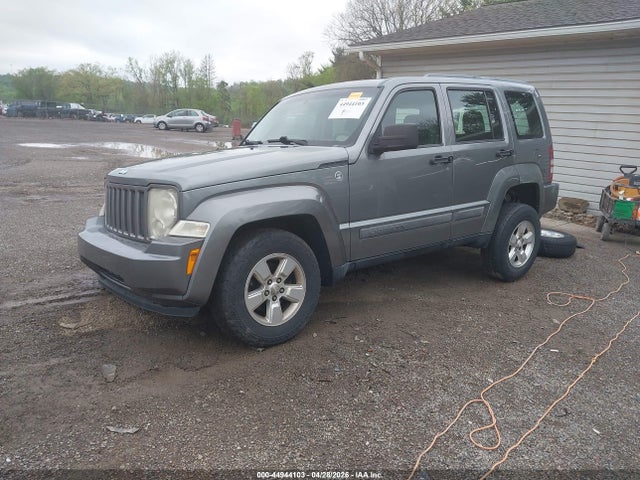 44944103 :رقم المزاد ، 1C4PJMAK5CW114211 vin ، 2012 Jeep Liberty Sport مزاد بيع