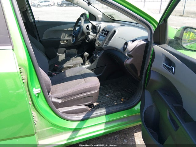 1G1JC6SH9F4154704 Chevrolet Sonic Lt Auto