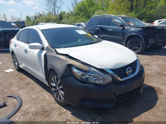 44944106 :رقم المزاد ، 1N4AL3AP9JC241943 vin ، 2018 Nissan Altima 2.5 Sv مزاد بيع