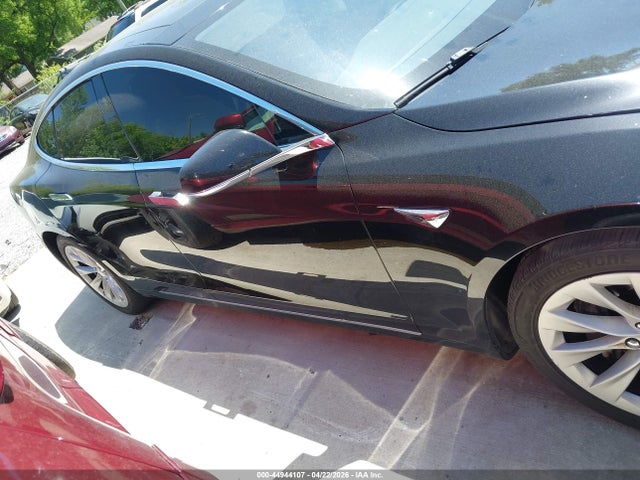 44944107 :رقم المزاد ، 5YJSA1E15GF170931 vin ، 2016 Tesla Model S 60/70/75/85 مزاد بيع