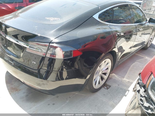 44944107 :رقم المزاد ، 5YJSA1E15GF170931 vin ، 2016 Tesla Model S 60/70/75/85 مزاد بيع