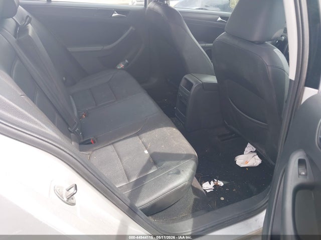 44944115 :رقم المزاد ، 3VWBZ7AJ1BM398833 vin ، 2011 Volkswagen Jetta 2.5l Se مزاد بيع