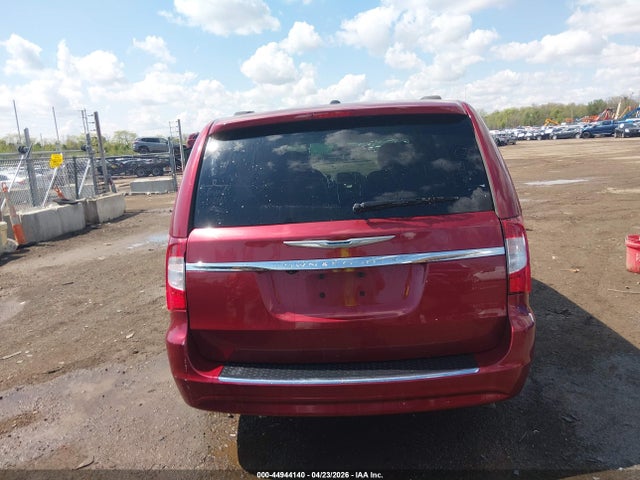 2015 Chrysler Town & Country Touring მანქანა იყიდება აუქციონზე, vin: 2C4RC1BG5FR708595, აუქციონის ნომერი: 44944140