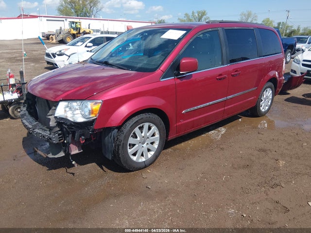 2015 Chrysler Town & Country Touring მანქანა იყიდება აუქციონზე, vin: 2C4RC1BG5FR708595, აუქციონის ნომერი: 44944140