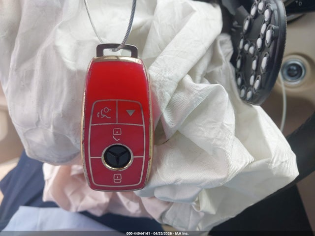 44944141 :رقم المزاد ، W1KWF8DB0MR609535 vin ، 2021 Mercedes-benz C 300 Sedan مزاد بيع