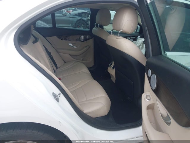 44944141 :رقم المزاد ، W1KWF8DB0MR609535 vin ، 2021 Mercedes-benz C 300 Sedan مزاد بيع