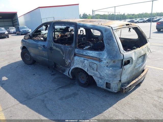 Продажа на аукционе авто 2002 Toyota Sienna Le, vin: 4T3ZF13C22U466898, номер лота: 44944157