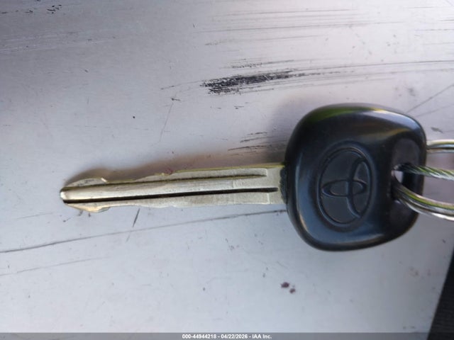 44944218 :رقم المزاد ، 4T1BF28BX4U370472 vin ، 2004 Toyota Avalon Xls مزاد بيع