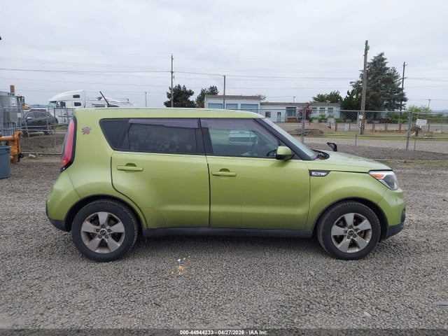 44944233 :رقم المزاد ، KNDJN2A23H7883127 vin ، 2017 Kia Soul مزاد بيع