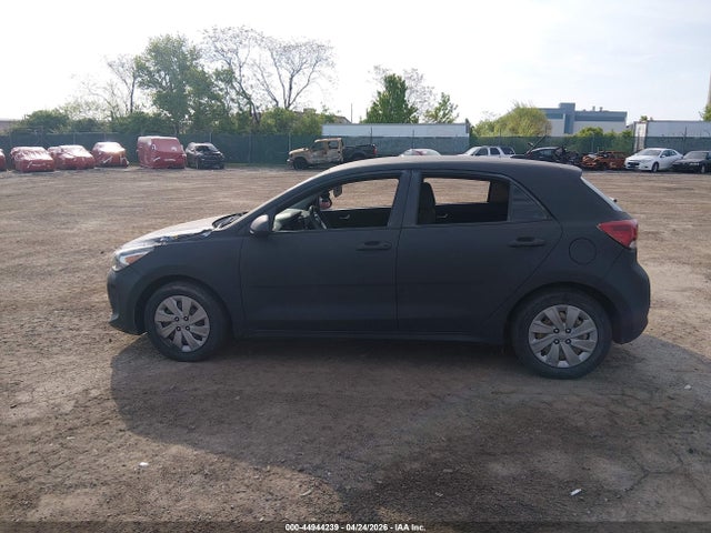 3KPA25AB3KE179981 KIA Rio 5-door S