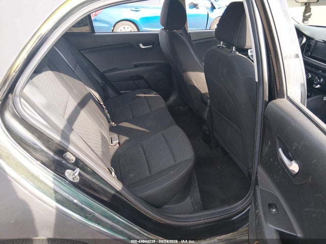 3KPA25AB3KE179981 KIA Rio 5-door S