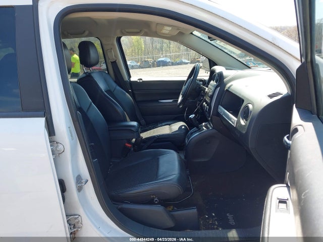 Продаж на аукціоні авто 2014 Jeep Compass Latitude, vin: 1C4NJDEB8ED623418, номер лоту: 44944249